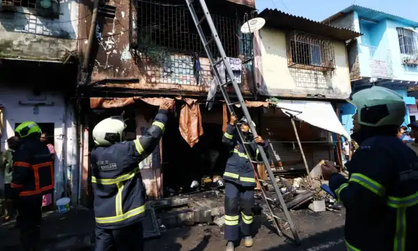 Latest News: 7 of family dead as fire breaks out at single-storey building in Mumbai's Chembur