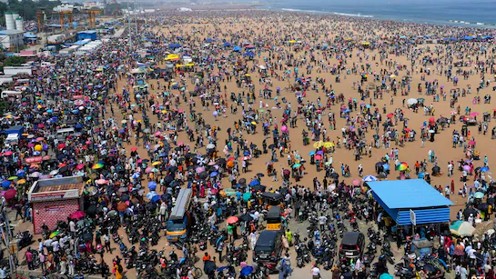 चेन्नई में IAF के एयर शो के बाद तीन लोगों की मौत हो गई